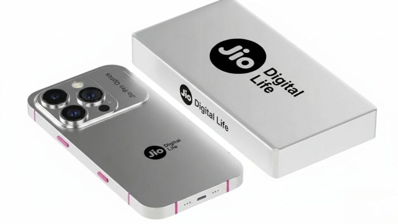 Jio Digital Life Smartphone Launched